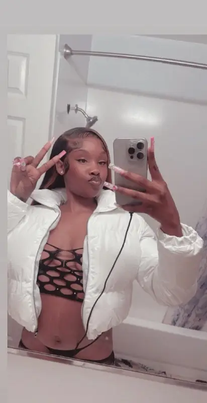 Raya Sweet, Sexy & Ready to Suck You Dry