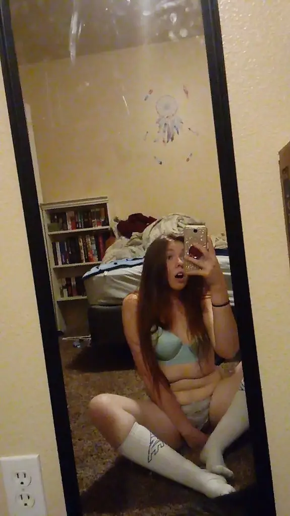 Adorable Young Babe Ready for MEET UP B-J in Altoona – Women Seeking Men photo 5