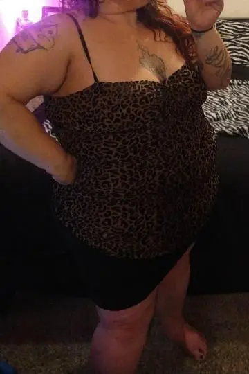 NEED HELP KEEPING ROOM SERIOUS GENTLEMEN ONLY in Western Slope – Women Seeking Men photo 3