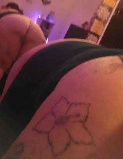 NEED HELP KEEPING ROOM SERIOUS GENTLEMEN ONLY in Western Slope – Women Seeking Men photo 5