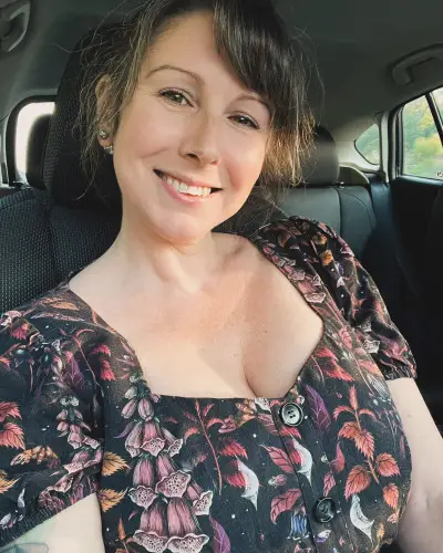 Naughty Natural-Tits Mommy Sucks, Licks & Delivers Pure Pleasure