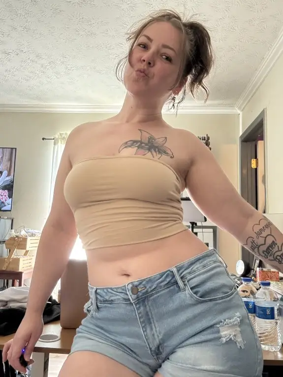 Kiss Me Undress Me Make Me Moan in Charlottetown – Women Seeking Men photo 3