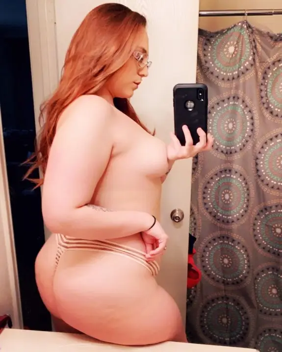 420 Friendly Babe Open-Minded Down for Fun in Charlottetown – Women Seeking Men photo 5