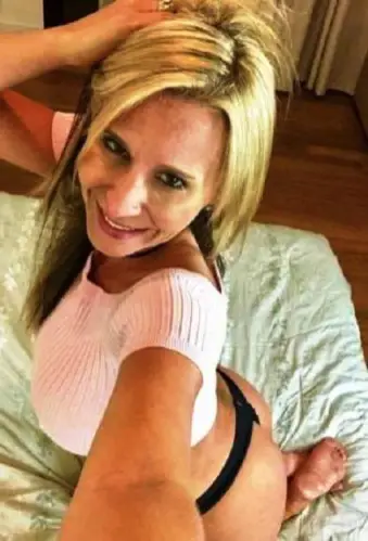 Unsatisfied Divorced Mom Looking for B-j Fun in Charlottetown – Women Seeking Men photo 2