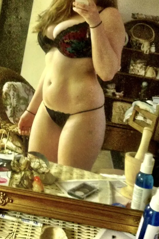 Come Play with This Kitty in Lancaster – Women Seeking Men photo 4