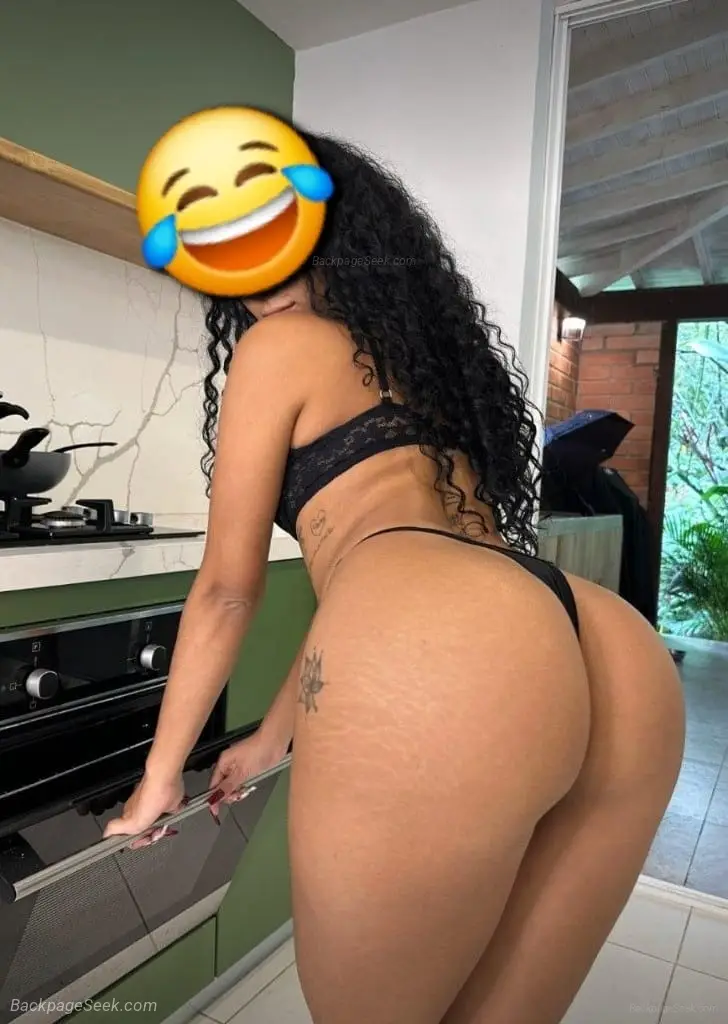 I m very open-minded, love getting creative with roleplay, and always