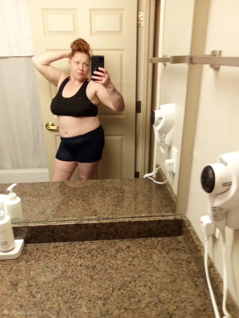 Natural redhead Brittany pregnant in Albany – Women Seeking Men photo 6