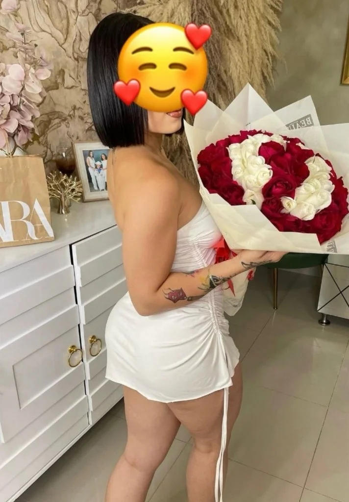 I ACCEPT PAYMENT ON ARRIVAL NEWLY VERIFIED SEXY HOT WHITE GIRL