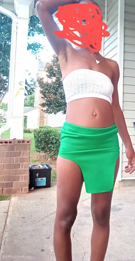 INCALL IN MY ROOM OUT ONLY FOR H RATE MUST BE ON THE EAST DO... in Atlanta – Women Seeking Men photo 4