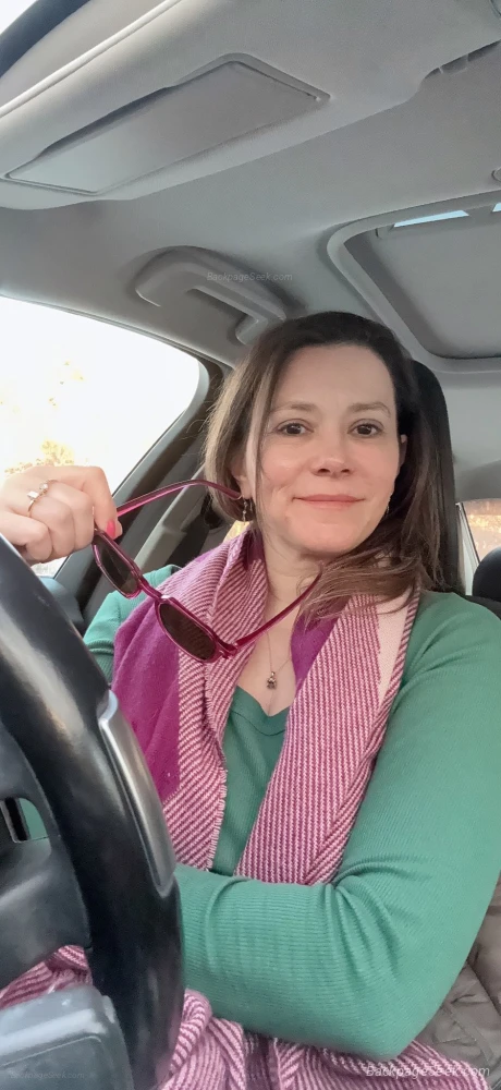 Lonely MILF Looking for Support
