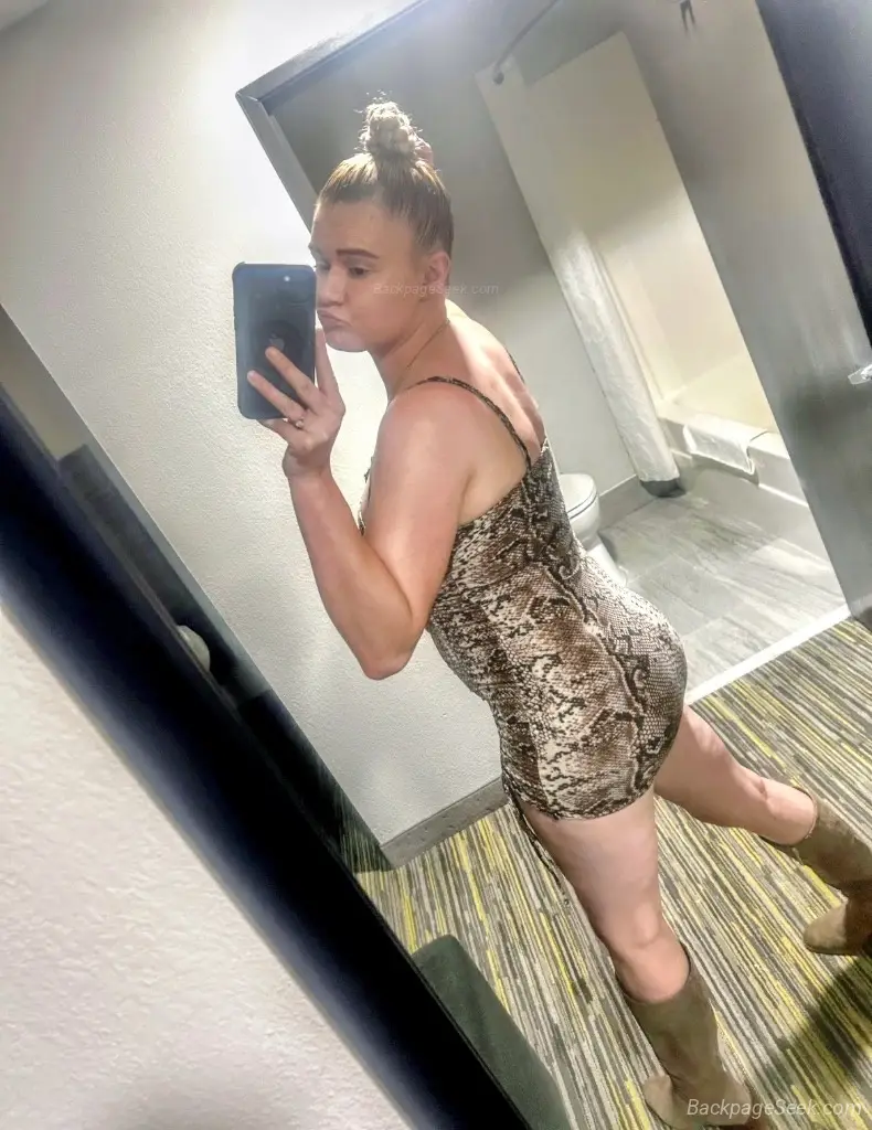 Blazing RedHead Devil in Augusta – Women Seeking Men photo 4