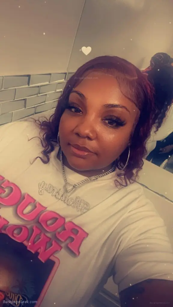 something simple but sexy in Augusta – Women Seeking Men photo 4