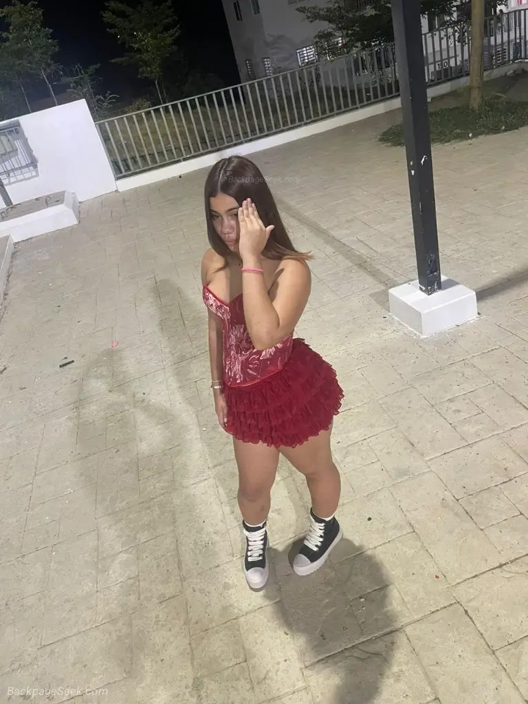 Leslie the prettiest girl in town is available to please you in Bakersfield – Women Seeking Men photo 2