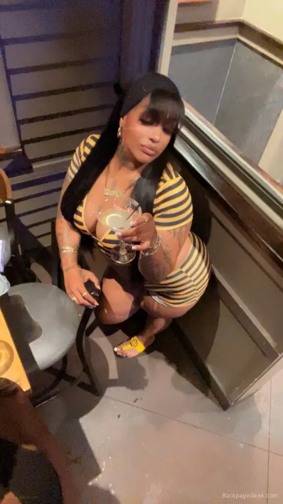 Come See Me Babe in Bakersfield – Women Seeking Men photo 3