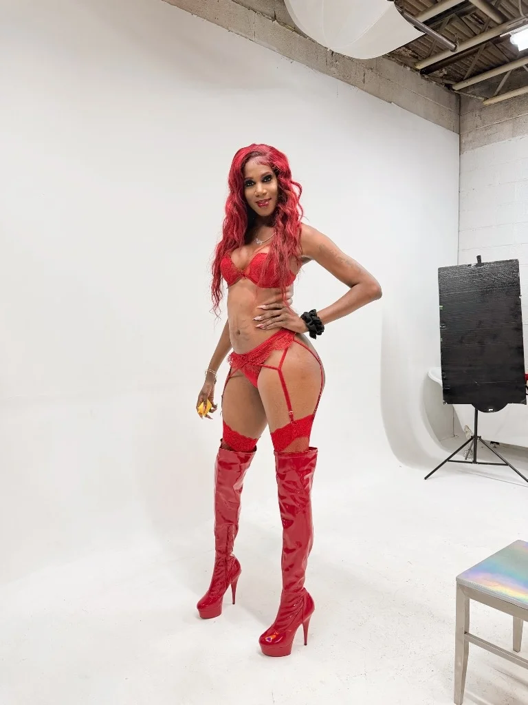 she's Wet in Baltimore – Women Seeking Men photo 4