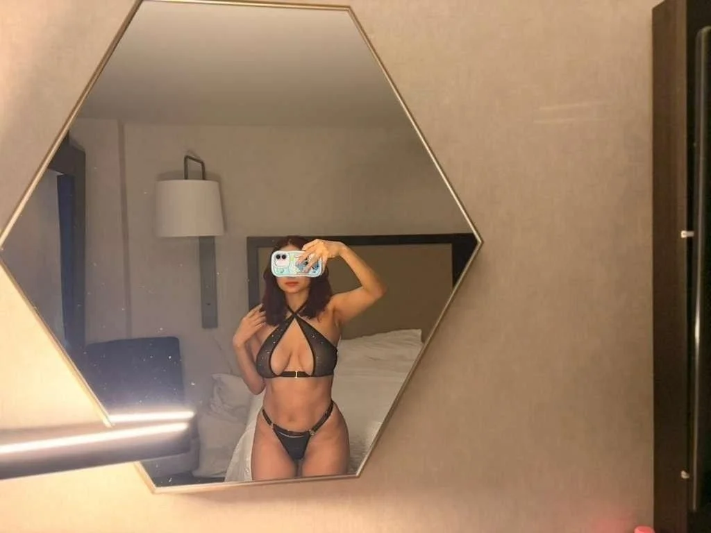 Sexy girl ready to pleasure you let me feel your cock