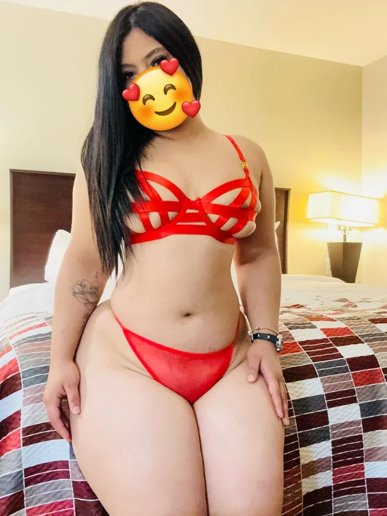 LOVELY LATINA AVAILABLE LATIN FULL SATISFACTION PLEASUR