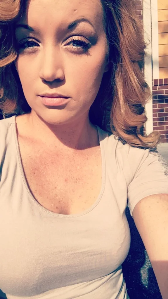 lonely vixen seeking strong man in Baltimore – Women Seeking Men photo 2