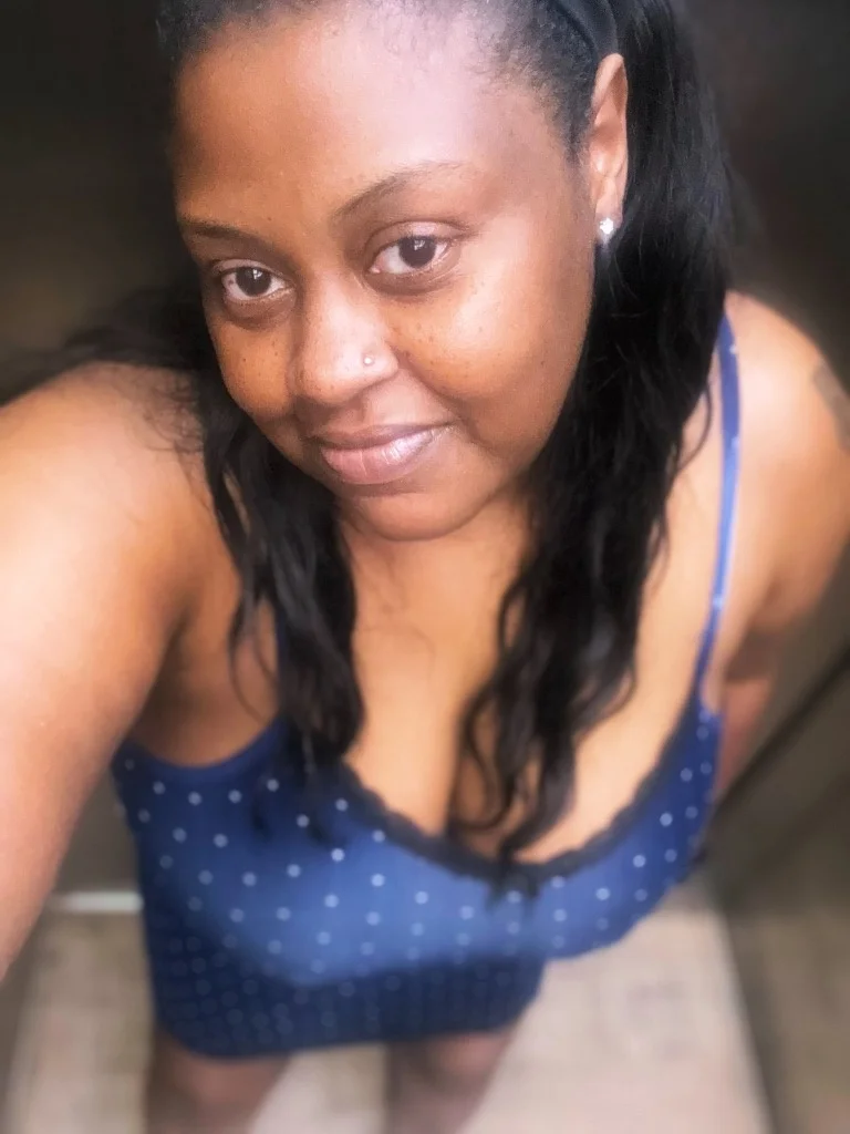 Slippery when it's WET in Baltimore – Women Seeking Men photo 2