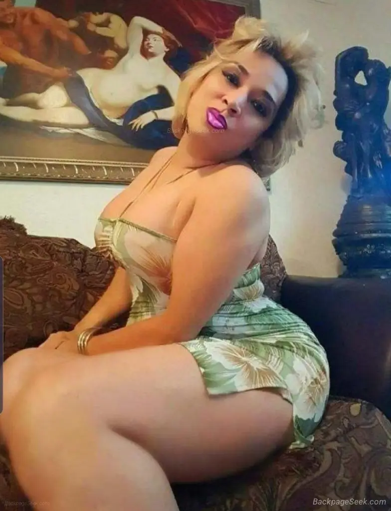 UNCUT LATINA BIG BOOTY N BIG TITS. Visiting Near DUNDALK. MD For SHORT