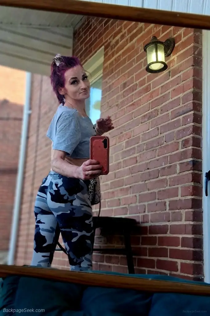 3 New Videos She Looks Like Trouble Because She Is in Baltimore – Women Seeking Men photo 2