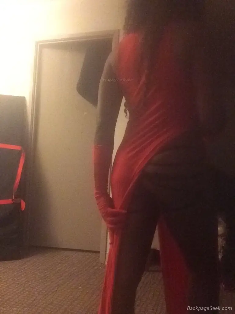 Car play in ur CAR PULL UP in Baltimore – Women Seeking Men photo 2