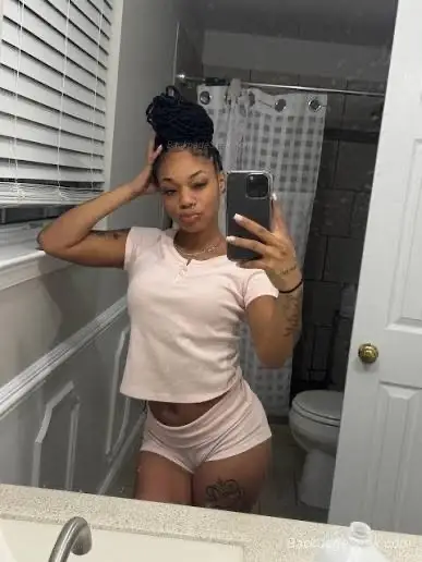 Hosting and Outs available now Treat yourself dont cheat yourself