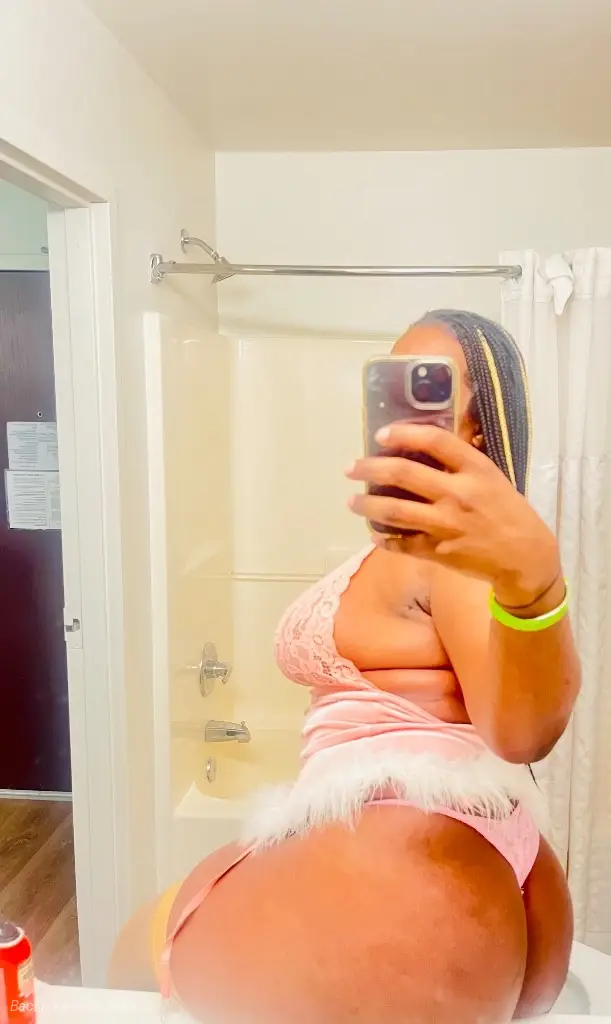 Discreet Fun With Sexy Chocolate Hung LadyBoy in Baltimore – Women Seeking Men photo 5