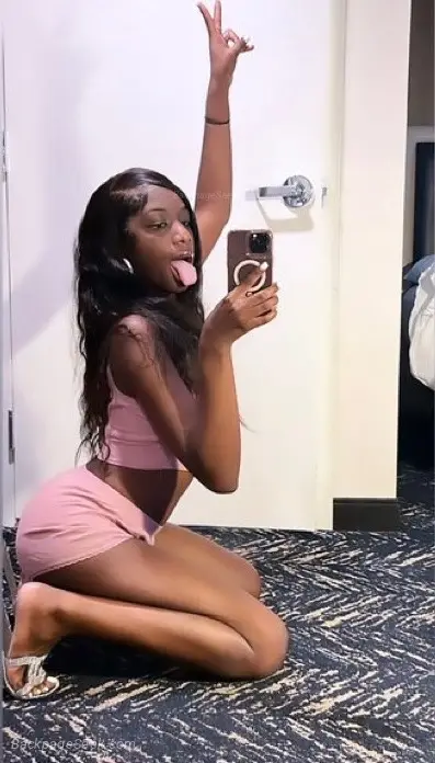 Sweet Sexyy Girl Hornyy Tight Asia