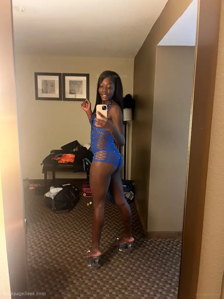 hit my instagram my phon is off missblossom22 ready to get u... in Baltimore – Women Seeking Men photo 3