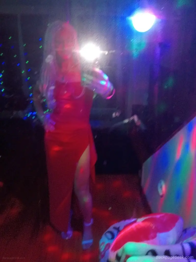 come see nikki abd have some fun 100 ss specialMy sister is... in Baltimore – Women Seeking Men photo 2