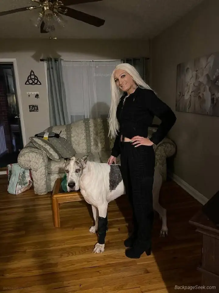 come see nikki abd have some fun 100 ss specialMy sister is... in Baltimore – Women Seeking Men photo 4