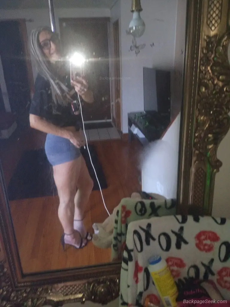 come see nikki abd have some fun 100 ss specialMy sister is... in Baltimore – Women Seeking Men photo 6