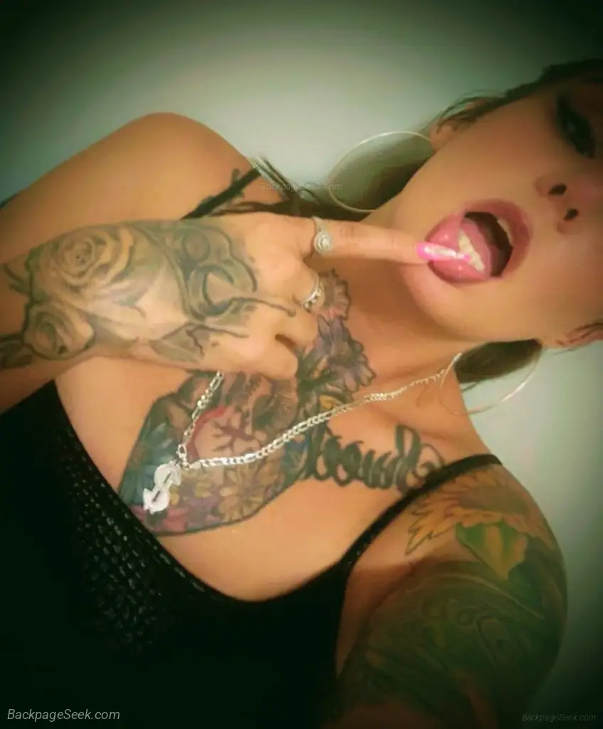 Amazing Head super tight wet pussy freak No Bare Anything in Baltimore – Women Seeking Men photo 4
