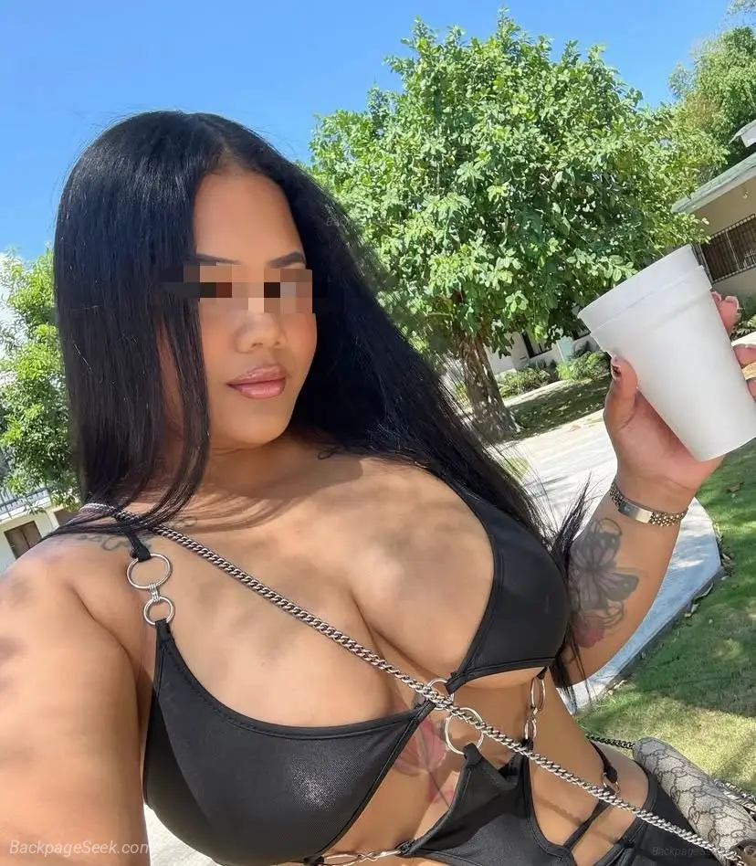 Classy matureindependent and 420 friendly I can host or come... in Baltimore – Women Seeking Men photo 2