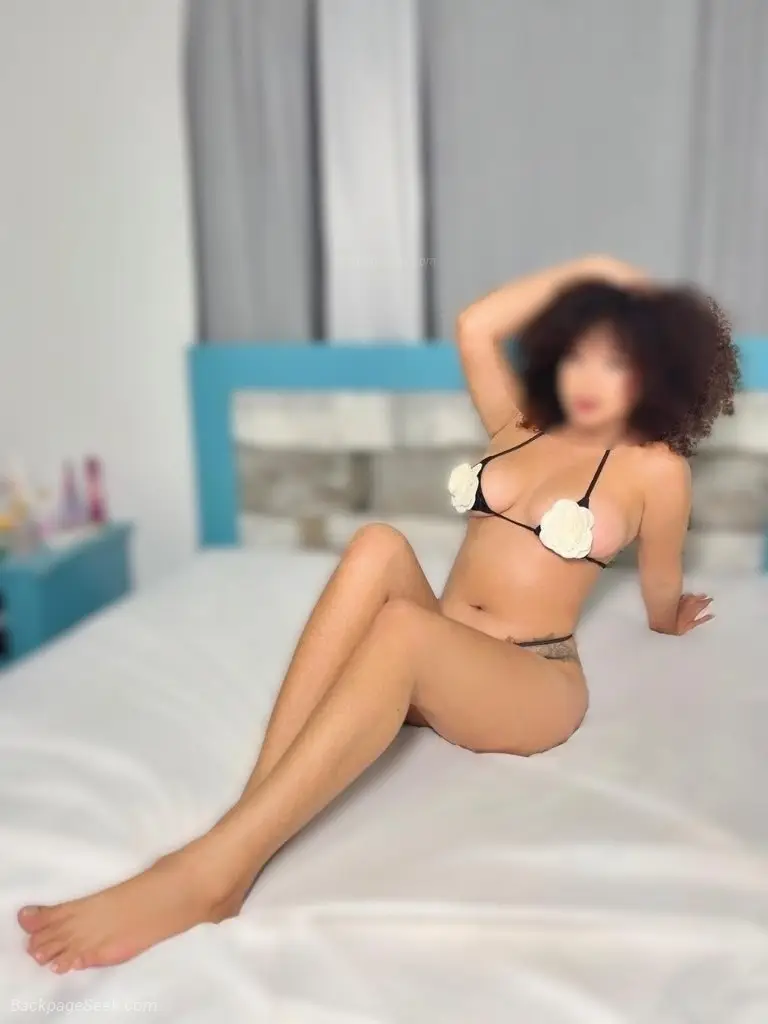 Available now in Baltimore – Women Seeking Men photo 2