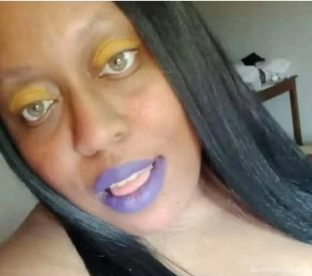HELLO GENTLEMEN CUM GET THIS KING TREATMENT YOU DESERVE CUM... in Baltimore – Women Seeking Men photo 5