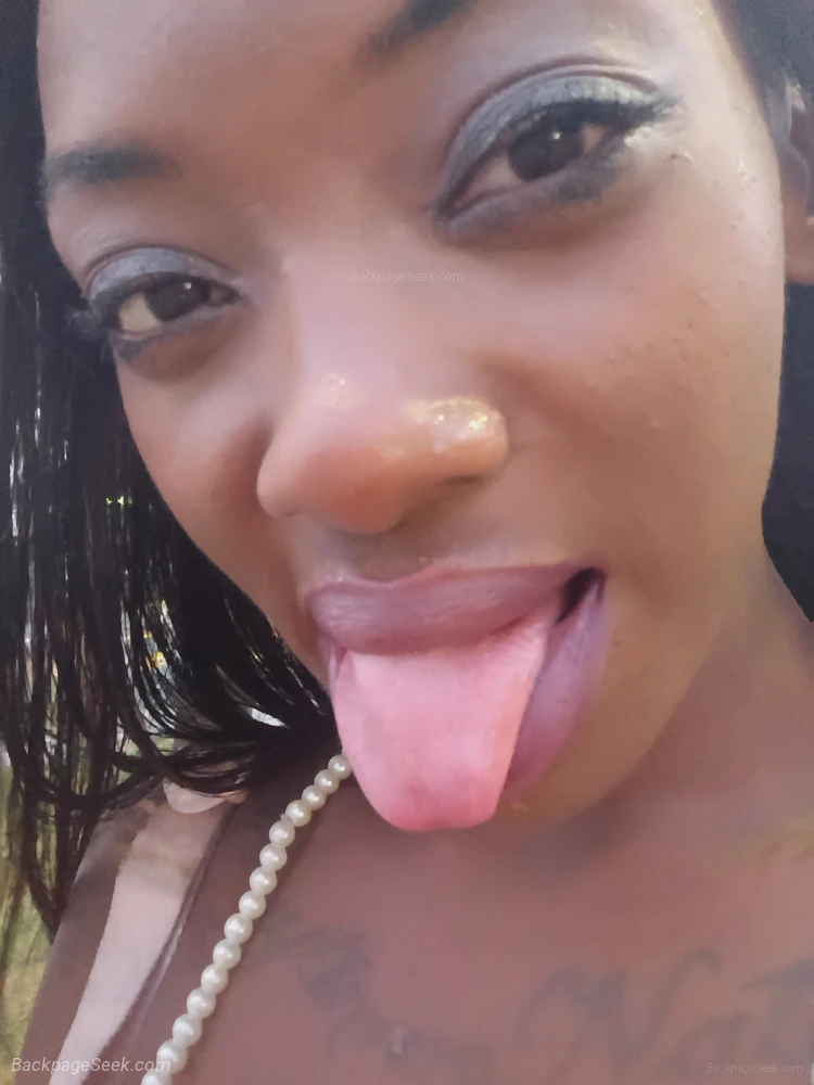 I am NOT your average chick a needle in a haystack THEY say in Baltimore – Women Seeking Men photo 2