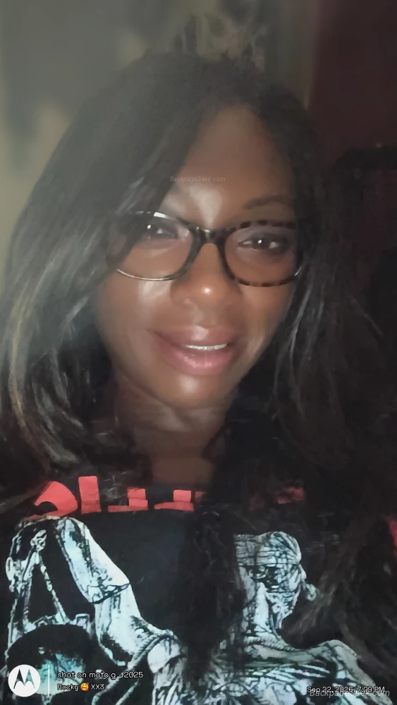 I am NOT your average chick a needle in a haystack THEY say in Baltimore – Women Seeking Men photo 5