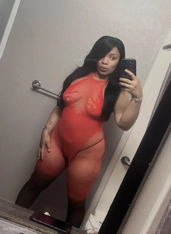 100 cash only carplay or 250 half incall and outs require deposit