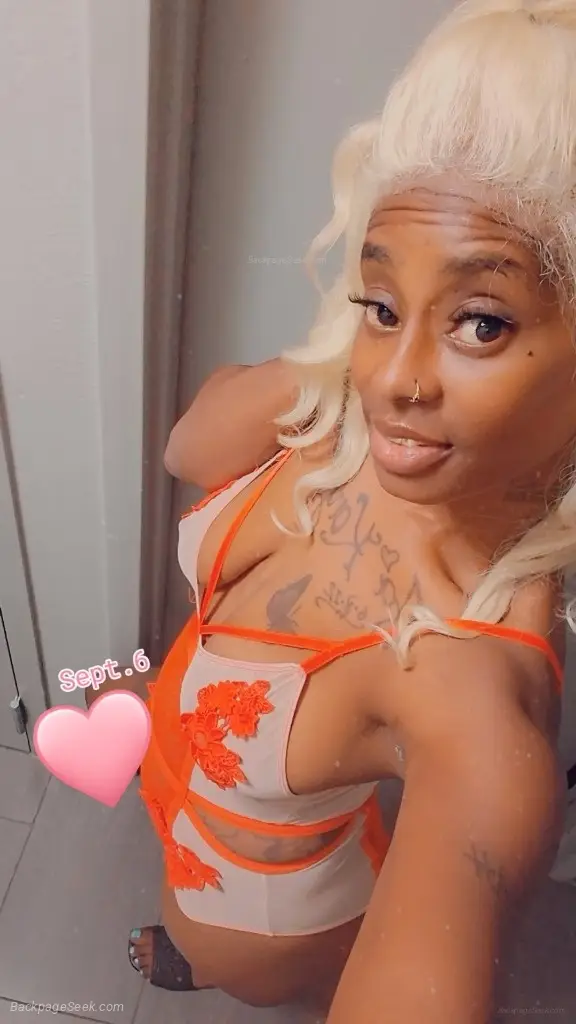 leaving at 8am visiting labor day good wet tight clean pussy... in Birmingham – Women Seeking Men photo 3