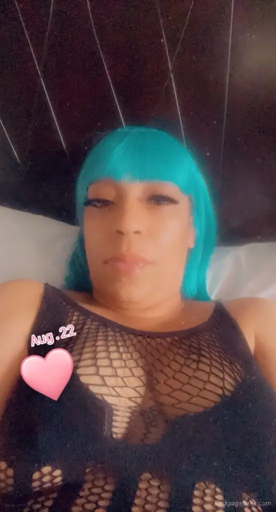 GM IT S MY LAST DAY IN TOWN SO CUM LET ME GET YOUR WEEK STARTED