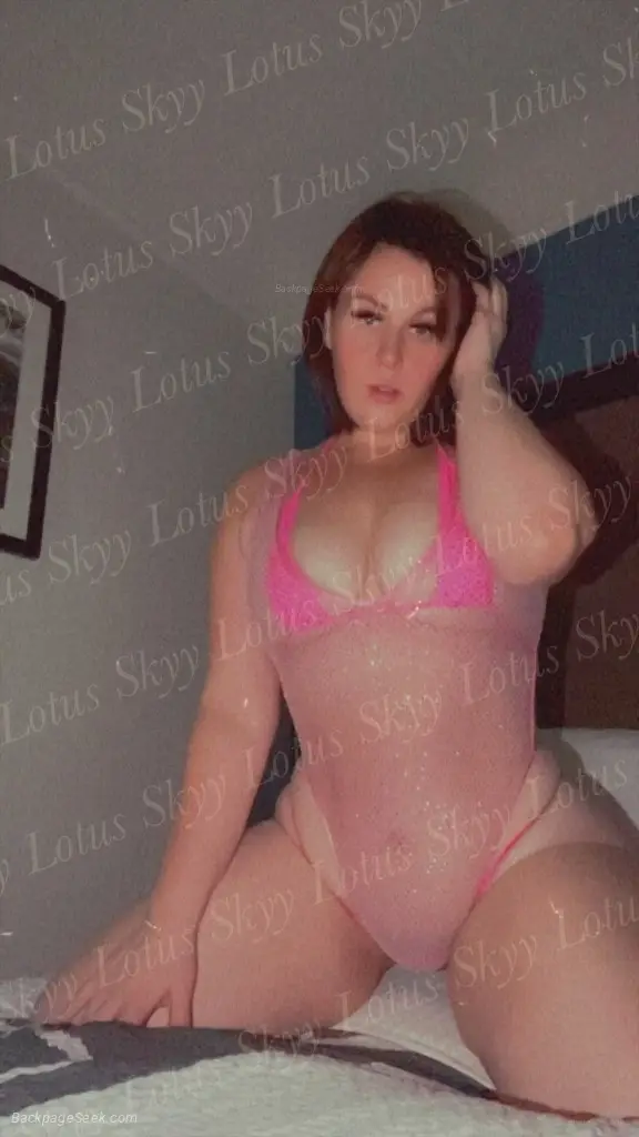 Your Favorite Bubbly Brunette in Birmingham – Women Seeking Men photo 5