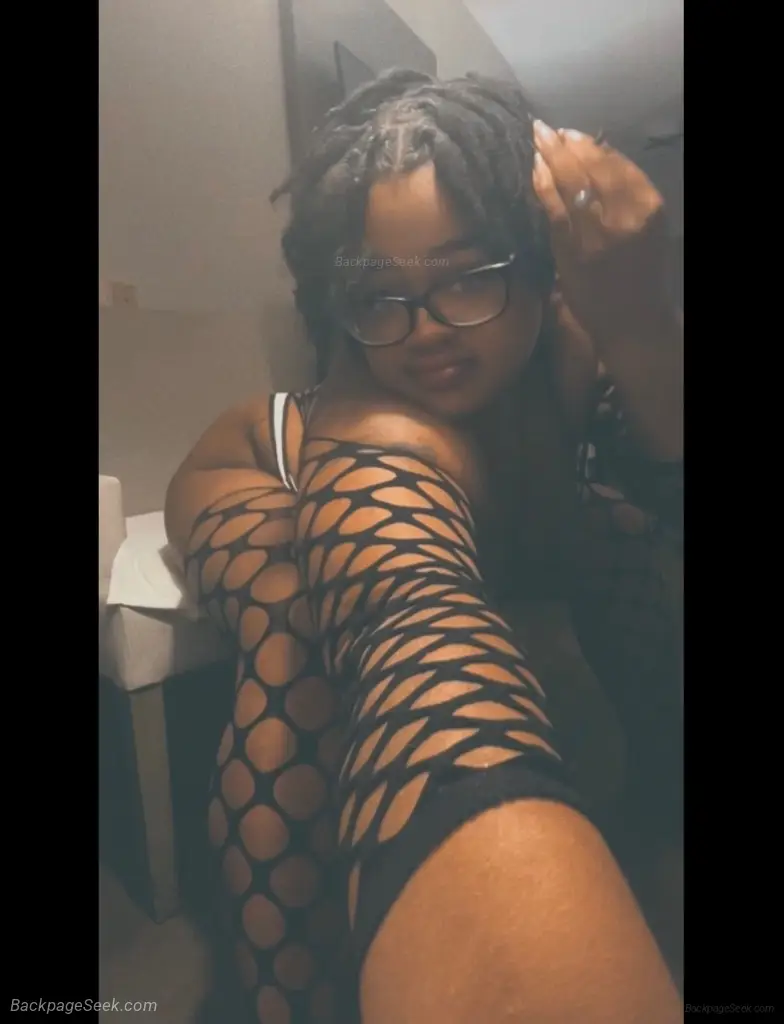 its lulu cum play with me in Birmingham – Women Seeking Men photo 5