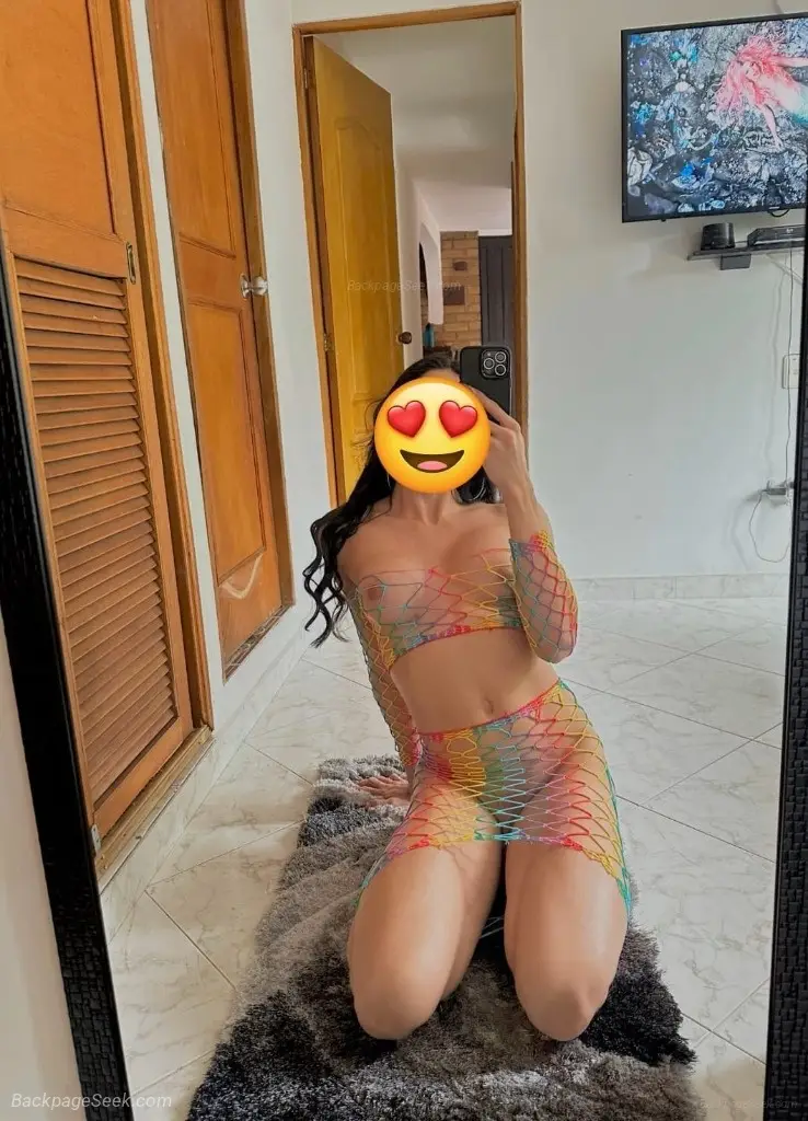 Looking for a man who can handle a little temptation I m fem... in Boise – Women Seeking Men photo 4