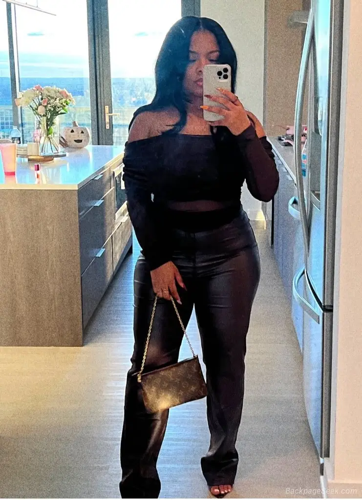 OUTS/INS Fetish Exotic NEW Open Minded Mami