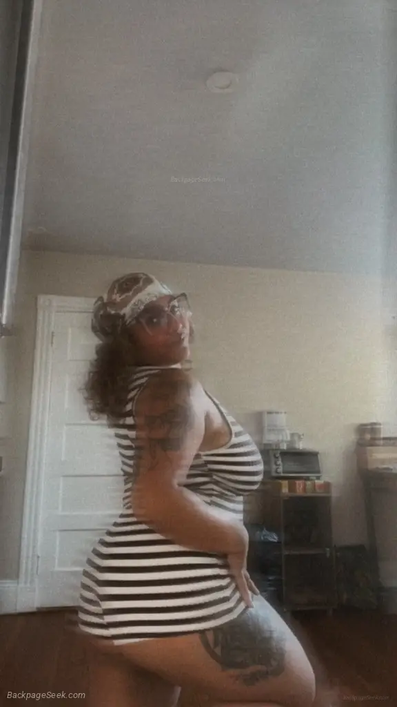 Dorchester Cutie AVAILABLE Full service INCALL in Boston – Women Seeking Men photo 3