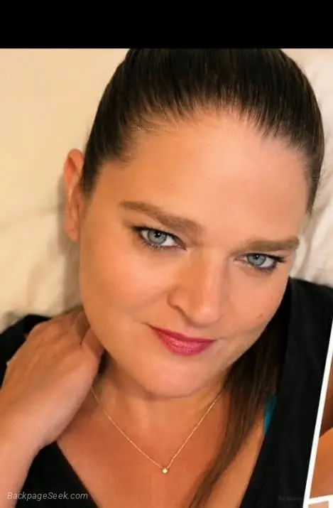 Sexy girl available now in Boston – Women Seeking Men photo 4