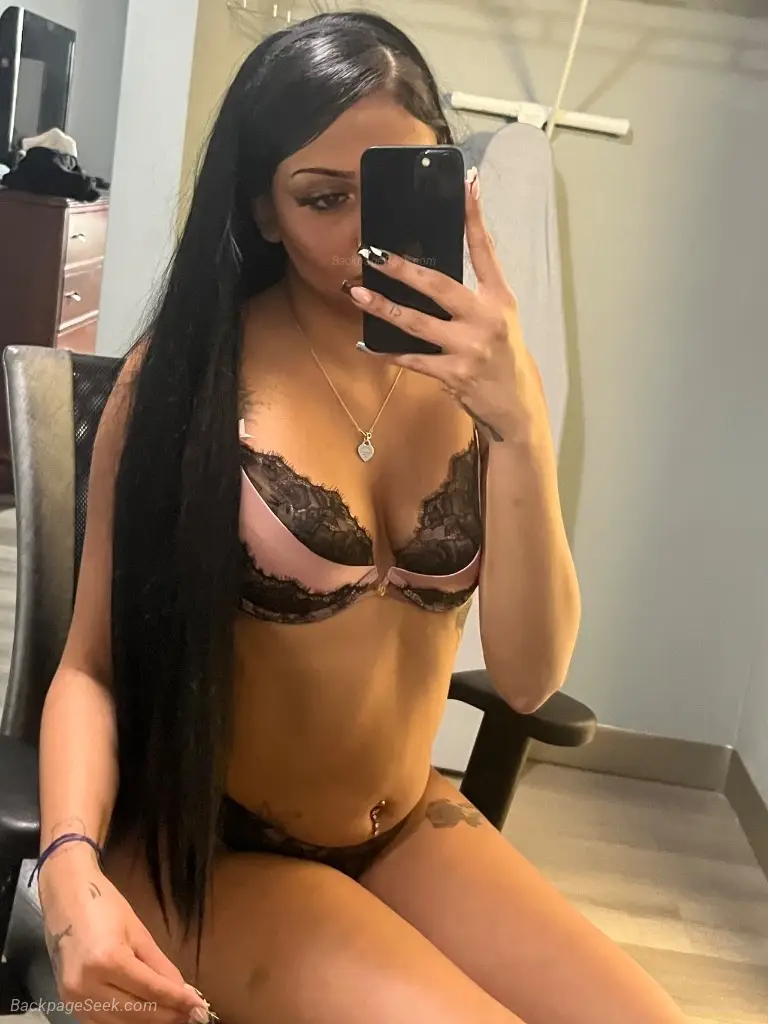 mexican mami wet and ready for u