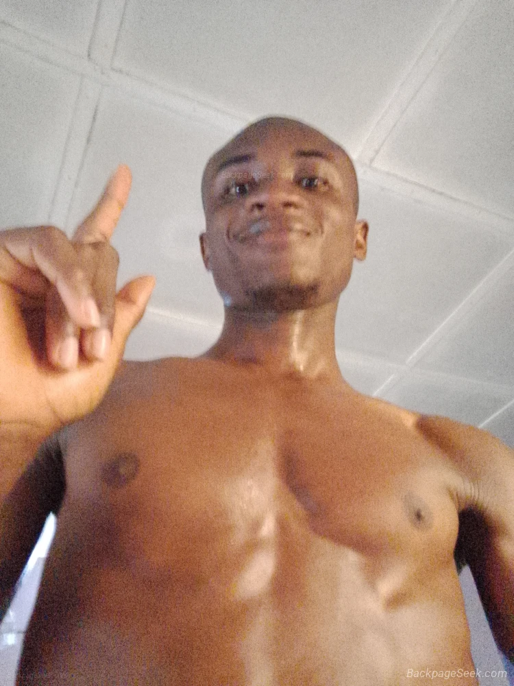 Looking for my soulmate And I connect me to one and get rewa... in Bromley – Men Seeking Women
